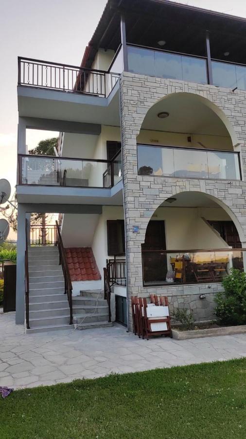 Aegialis Apartments Vourvourou Eksteriør bilde